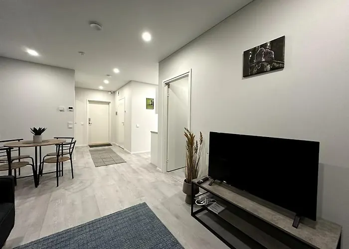 アパート Kotimaailma Apartments#2 Uusi Kaksio Keskustassa